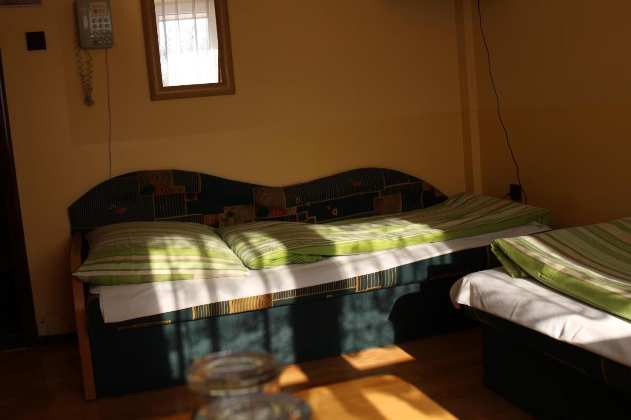 Aleksandrów Łódzki Bar Malwa 모텔 외부 사진