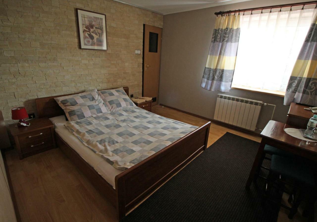 Aleksandrów Łódzki Bar Malwa 모텔 외부 사진